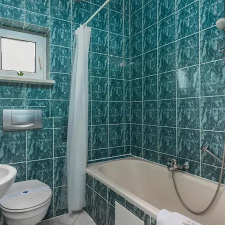 Vendégház Maja - 1 *